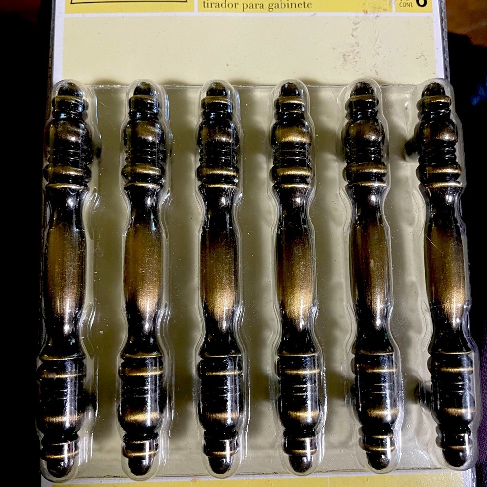 NWOT sealed cabinet pulls